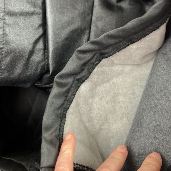 Unique herluf Design Denmark Black Raincoat size Large - Picture 9 of 11